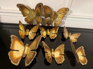 lot 51 image: Vintage Home InteriorsHOMCO Stamped Tin Brass-Tone Butterfly Wall Decor Set of 7