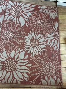 lot 55 image: Real Living Sunflower All-Weather Patio Rug  5 x 7 #3