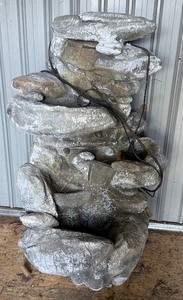 lot 63 image: Large Cascading Rock-Style Outdoor Water Fountain with pump - untested