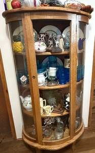 lot 105 image: Oak Curio Display Cabinet  Missing Glass Panel in Door