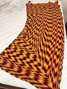 lot 135 image: Large Handmade Crocheted Tablecloth   Autumn Colors