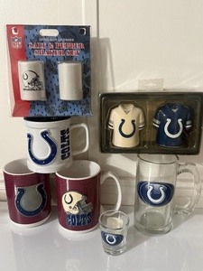 lot 144 image: Indianapolis Colts Fan Collection  Mugs, Glasses & NIP Shaker Sets