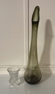 lot 159 image: Vintage Glass Lot 16 MCM Swung Glass Vase (Olive Green) & Mini Cut Crystal Bud Vase
