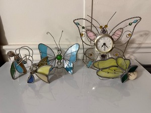 lot 179 image: Butterfly Dcor Collection  Stained Glass Style Accents & Night Light