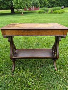 lot 100 image: Victorian Walnut Burl Veneer Console Table with Lower Shelf