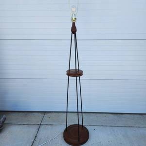 lot 158 image: Mid Century Modern Tripod Floor Lamp with Circular Wood Shelf