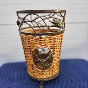 lot 172 image: Wicker Basket with Metal Bird Branch Design