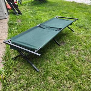 lot 184 image: Folding Military Surplus Canvas Cot