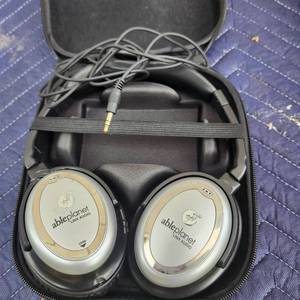 lot 196 image: AblePlanet Linx Audio Over-Ear Headphones with Carrying Case
