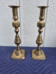 lot 356 image: Brass Candlesticks Pair with Hexagonal Base