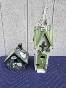 lot 360 image: Handcrafted Wooden Birdhouse Set with Floral Design
