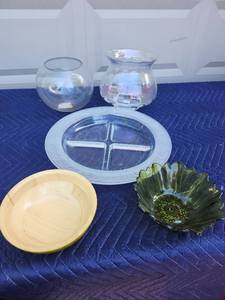 lot 433 image: Mixed Glass Bowl and Dish Collection Set