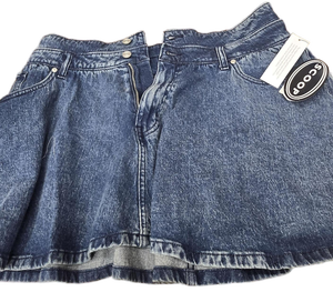 lot 41737 image: Scoop Denim Mini Skirt Size 12