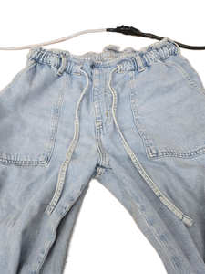 lot 41753 image: Time and Tru Light Wash Elastic Waist Denim Jeans Size L (12-14)