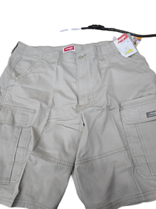 lot 41758 image: Wrangler Relaxed Fit Mens Cargo Shorts Size 36 x 10