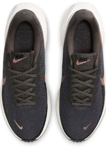 lot 42266 image: Revolution 8 - Womens Running Shoes