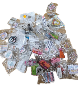 lot 37767 image: Bulk Lot of Novelty Badge Reels