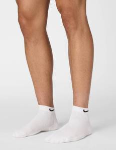 lot 3689 image: NOT NIKE, Unisex Everyday Low Socks (6 Pairs), White , Medium