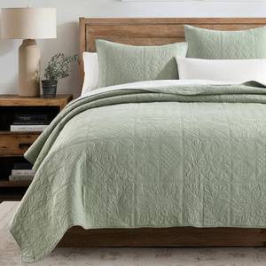 lot 3735 image: HORIMOTE HOME 100% Cotton Quilt Patchwork Queen Size, Sage Green Farmhouse Cotton Bedspread Coverlet, Pre-Washed Soft Breathable Lightweight All Season Bedding Set with 2 Pillowcases