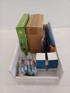 lot 15295 image: Miscellaneous Lot of Items