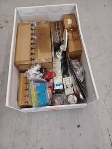 lot 15335 image: Miscellaneous Lot of Items