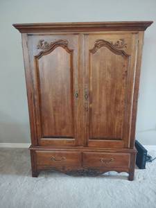 lot 923 image: Ethan Allen  TV Armoire Cabinet with Drawers 63x23x43 in.