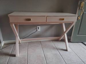 lot 925 image: Pink Entry Table with Brass Hardware 30.5x21x44 in