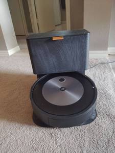 lot 926 image: iRobot Roomba j7 Robot Vacuum with Clean Base Automatic Dirt Disposal