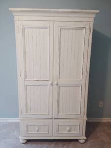 lot 933 image: Ethan Allen White Wood Entertainment Armoire with Drawers and Storage 72x21x38 in