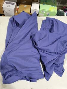 lot 4596 image: King size bed sheet with 2 pillow case blue