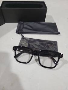 lot 4601 image: Smart glasses