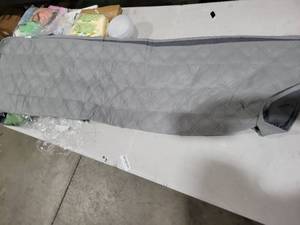 lot 4790 image: Dog Bed blanket grey 30x53