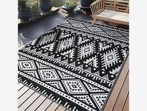 lot 4620 image: Outdoor Rug for Patio Clearance,5x8 Waterproof Mat,Reversible Plastic Camping Rugs,Rv,Porch,Deck,Camper,Balcony,Backyard,Black & white