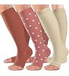 lot 14466 image: 3 Pack Colored Cotton Stirrup Style Socks