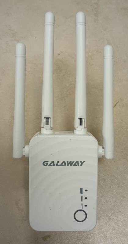 lot 527 image: Galaway G1208 WiFi Repeater 1200Mbps