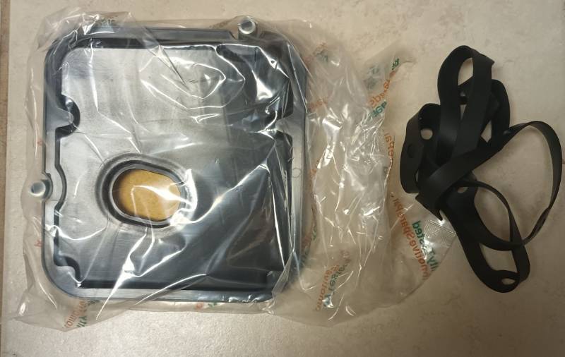 lot 530 image: SCHNECKE 42RLE 4 Speed Trans Transmission Oil Filter kit Replaces# 68059549AA