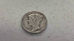 lot 10 image: 1943 -D Mercury Silver Dime Coin 90% Silver