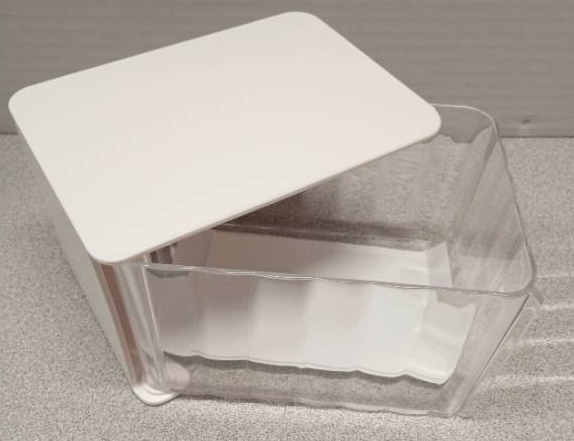lot 794 image: Medicine Cabinet Cotton Pad Holder