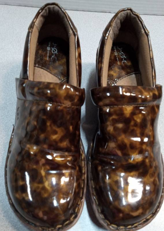 lot 4463 image: Born BOC Tortoiseshell Patent Leather Loafers - Size 9M