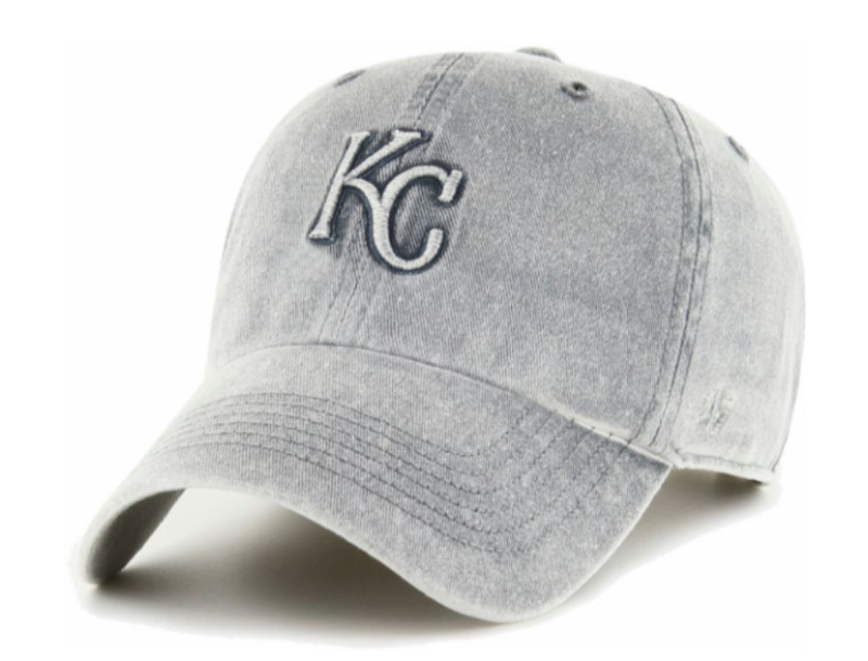 lot 4748 image: Womens Kansas City Royals Blue Mist Clean Up Adjustable Hat (Used)