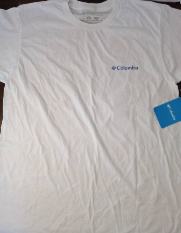 lot 4898 image: Columbia Kentucky State T-Shirt - Size M