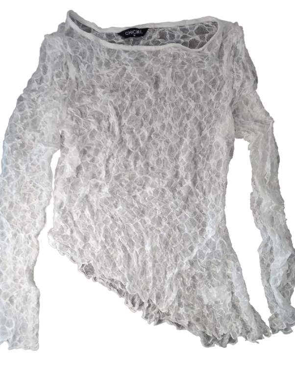 lot 4900 image: White Lace Long Sleeve Top - Size Medium