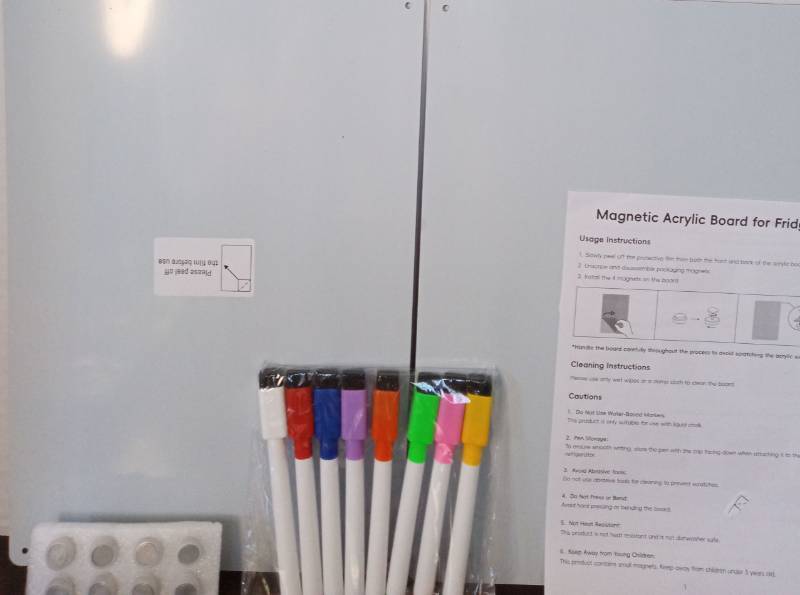 lot 4903 image: Magnetic Acrylic Board for Fridge with Colorful Markers Set