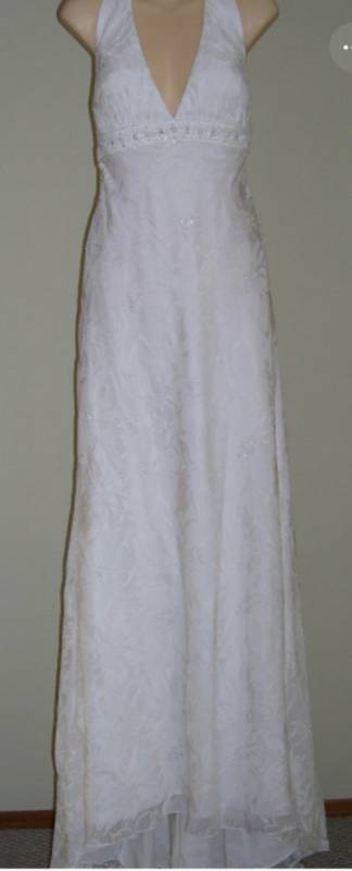 lot 5479 image: Davids Bridal Galina Ivory Dress Style EK9343 - Size 12 (Retails for $500)