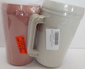 lot 5269 image: Plastic Pitcher Set with Lids