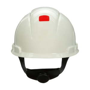 lot 5767 image: 3M SecureFit HDPE 4-Point Ratchet Suspension Short Brim Hard Hat White (H-701SFR-UV)