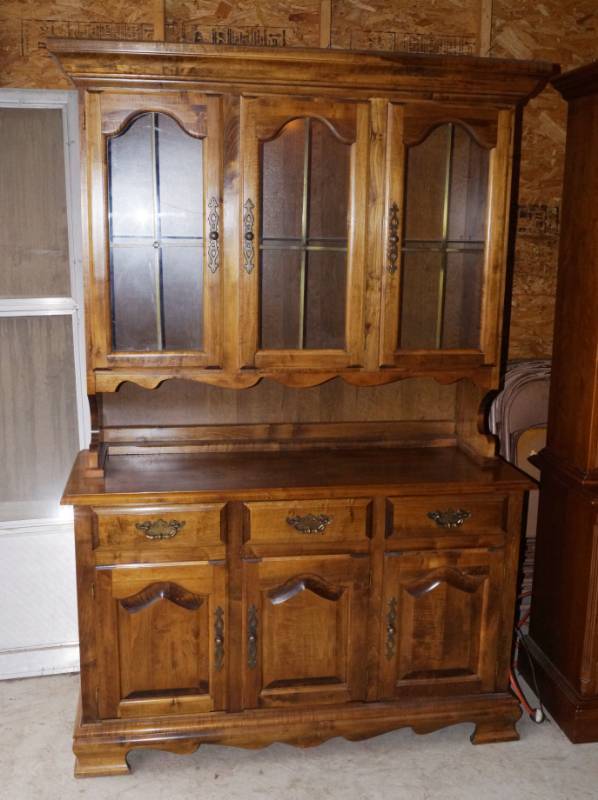 lot 6211 image: Very Nice Cabinet - Super Nice