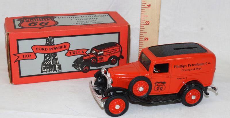 lot 6074 image: ERTL - Truck Coin Bank - Phillips 66 Petroleum Company - 134 scale 1932 Ford Powder Truck Geologic Dept. w KEY - NEW IN BOX