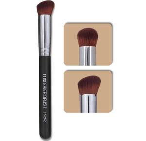 lot 6364 image: Angled Concealer Brush by Keshima - Under-Eye Concealing, Contouring & Setting, Seamless Streak-Free Finish - Works with Liquid, Cream & Powder - Soft, Dense Synthetic Bristles