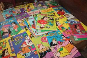 lot 1158 image: 31-Vtg. Little LuLu Comic Books